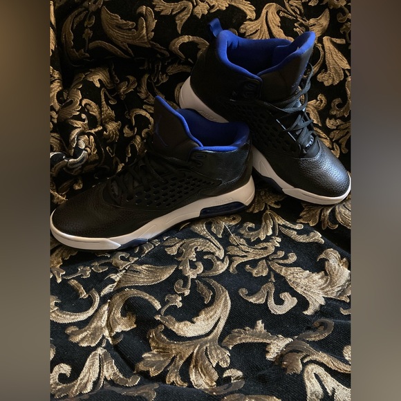 Pre owned, Mens authentic Jordan, size 11, like new - Picture 4 of 7